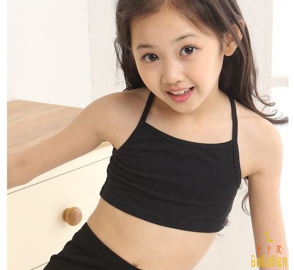 学生穿校服如何防走光